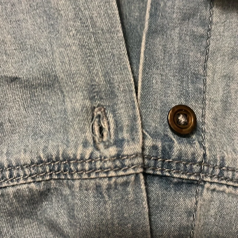 Button down - Picture 6 of 13